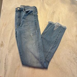 Light Wash Size 3 Garage Ultra High Rise Ripped Skinny Jeans.